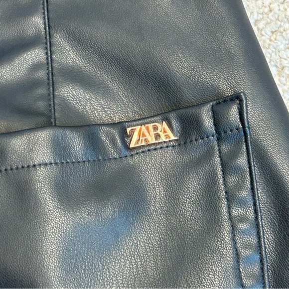 Zara Black Faux Leather Pleather Vegan Cropped Mini Flare Trousers pants 4 NWOT - Picture 6 of 12